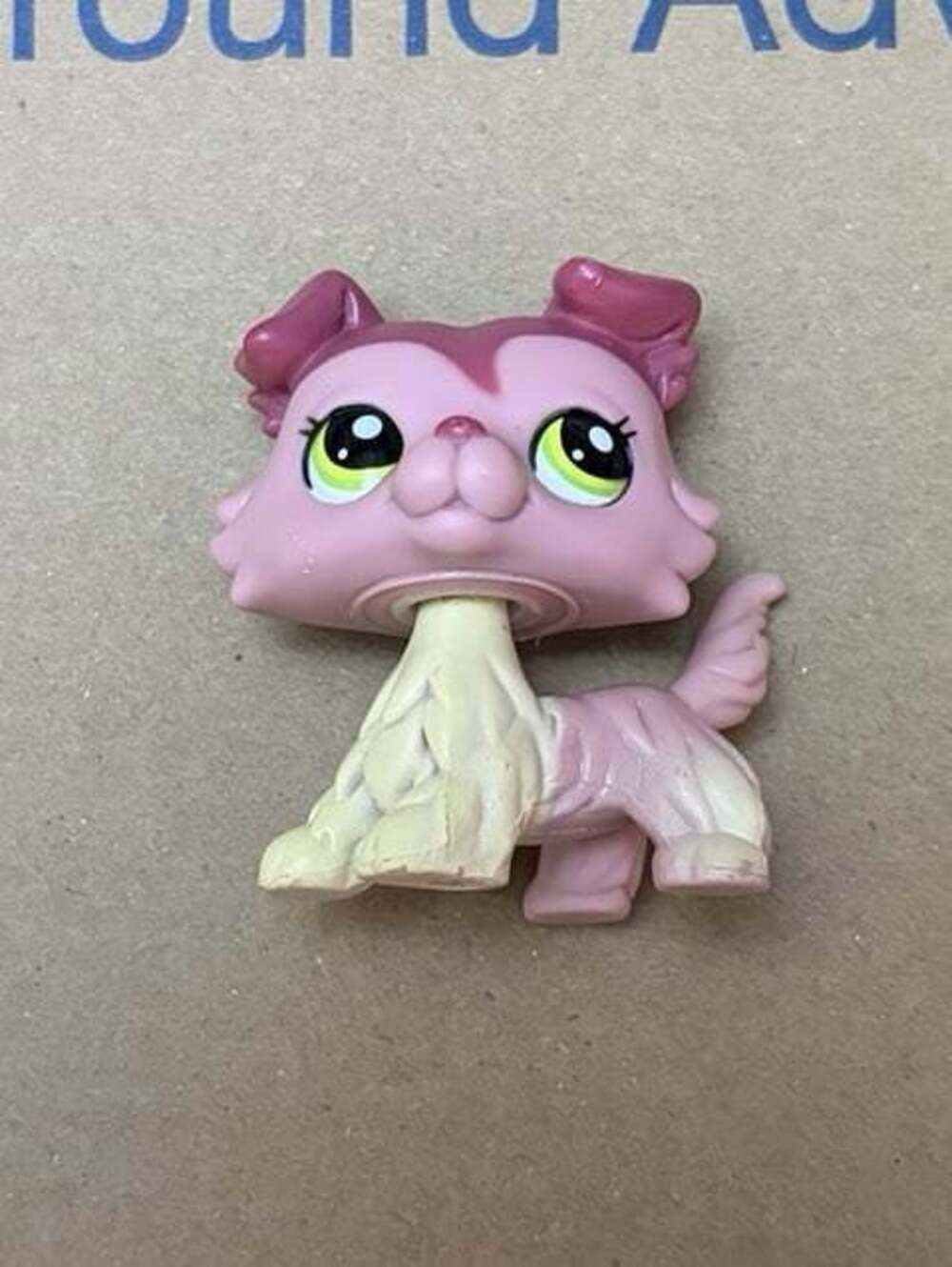 Vintage littlest pet shop LPS Collie Pink Red and Tan With Green Eyes #1723 2007